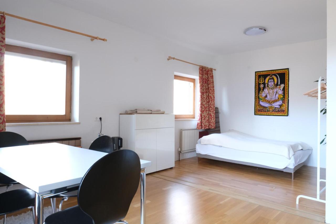 Doppelzimmer インスブルック エクステリア 写真